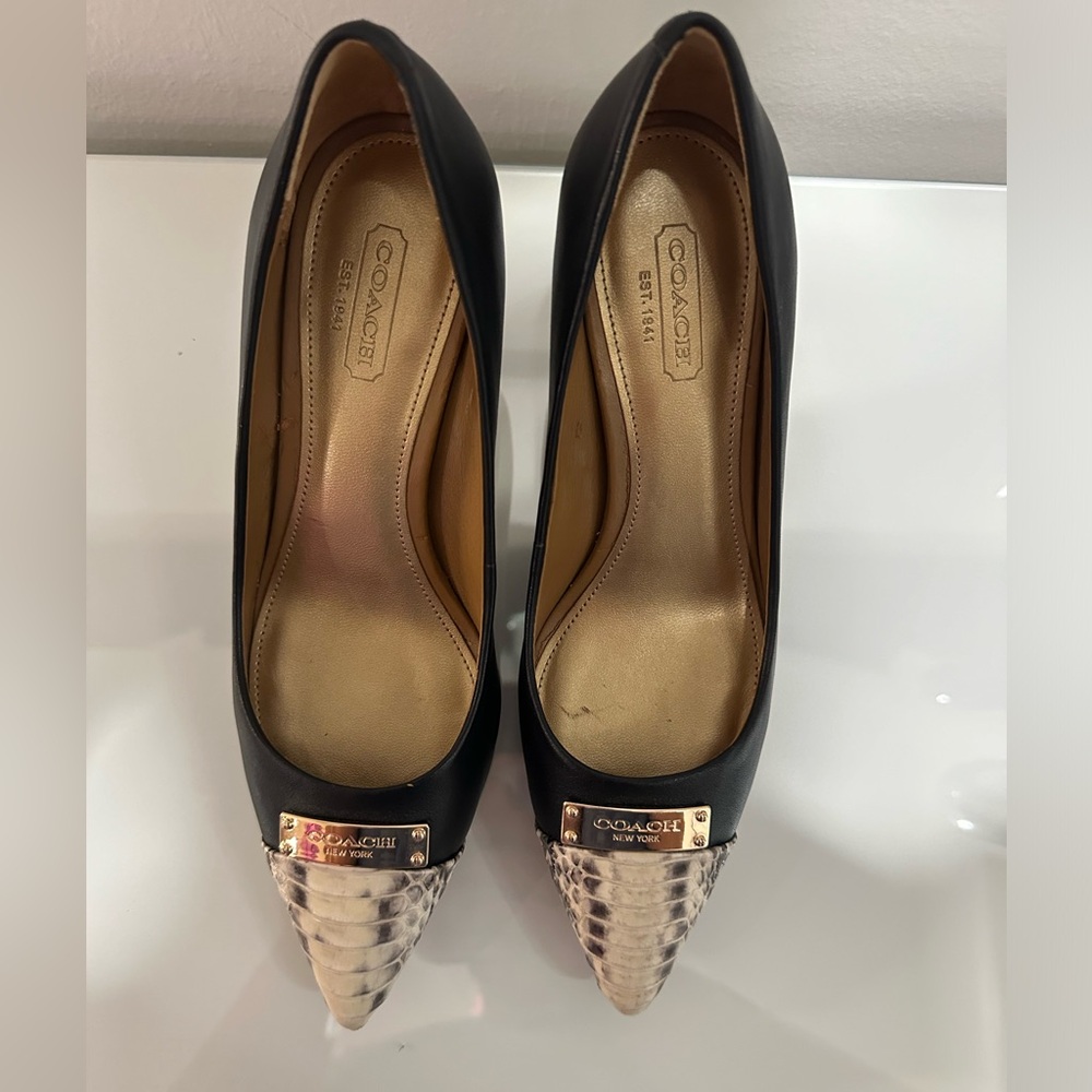 Coach Zan Black Leather Pumps w/ Snakeskin Cap Toe Women's 5.5 M